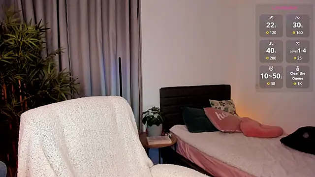 moonhelen's cam snapshot