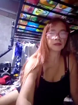 SexyHottMom's cam snapshot