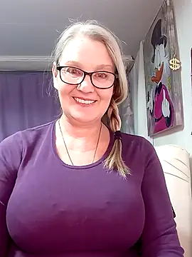 irinamaux live sex cam