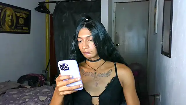 alexxa_Rooa live sex cam