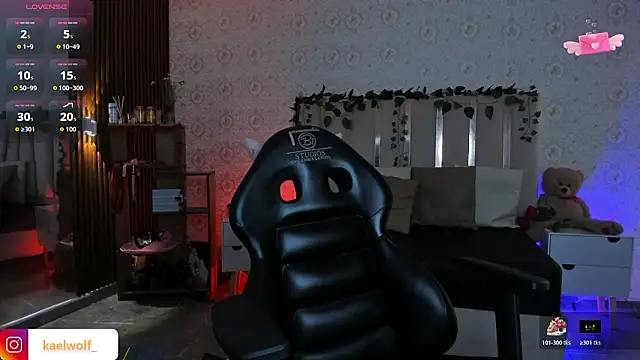 kaelwolf_tay live sex cam