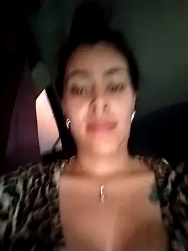 Luianna live sex cam