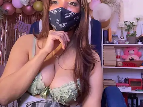 Fantastic_ruby live sex cam