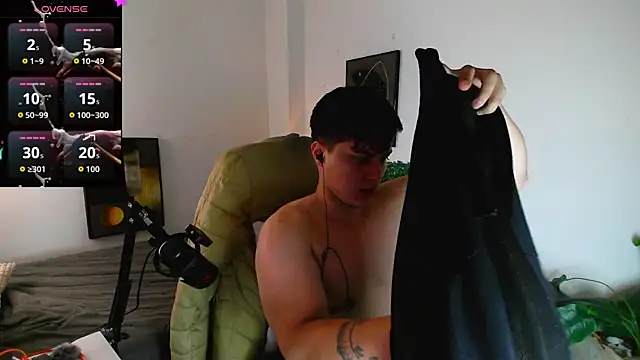 Thom_Ohtani live sex cam