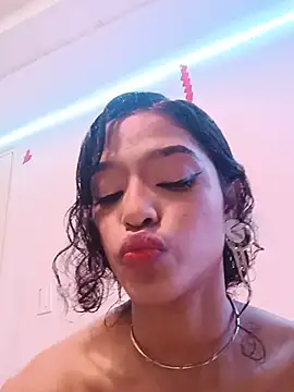 Aphrodite-777 live sex cam