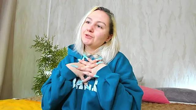 Debbie_Taylor's cam snapshot