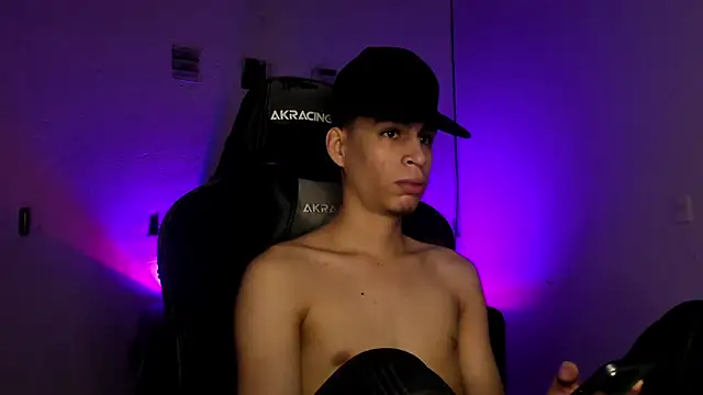 juan_posada's cam snapshot