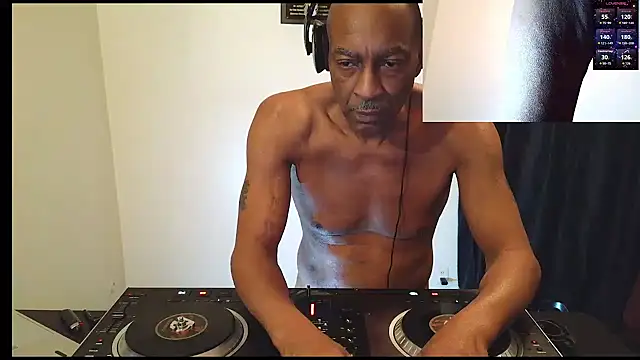 longdick4you8686 live sex cam