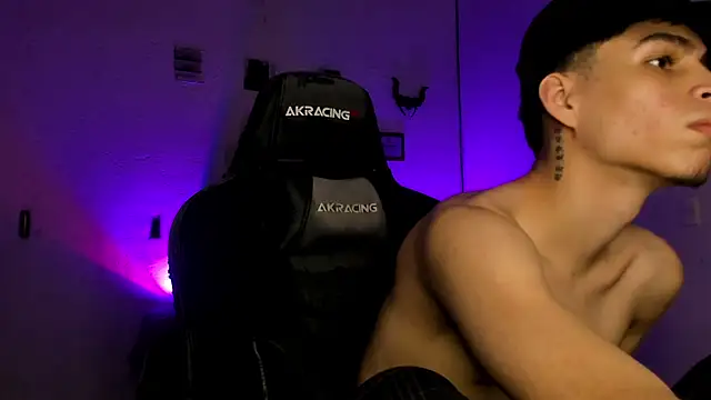 juan_posada's cam snapshot