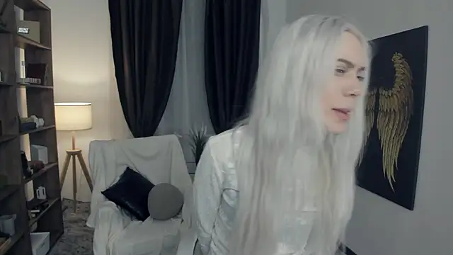 KristalCrowner's cam snapshot