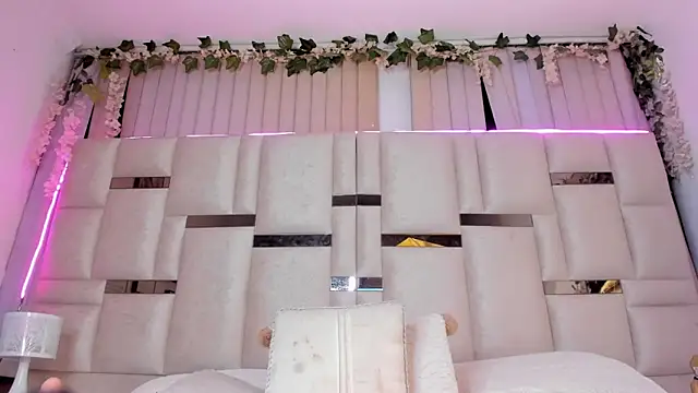 Zoey_thompson's cam snapshot