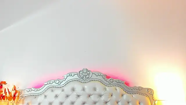 Isis_Corona's cam snapshot