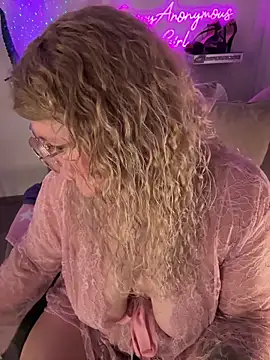 CurvyAnonymousGirl89 live sex cam