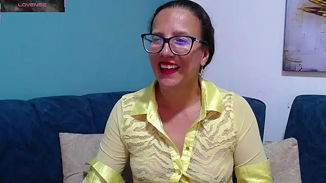 sara_marrisson's cam snapshot