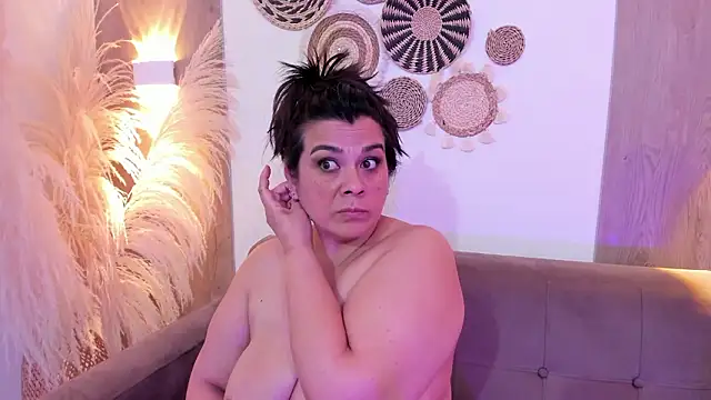 martina_foxy_'s cam snapshot