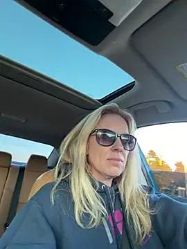 sinfulsara's cam snapshot