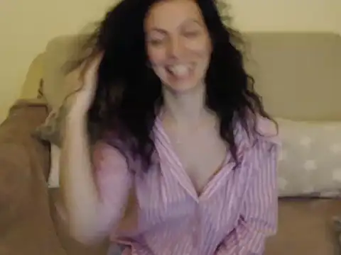 Emmatoo live sex cam