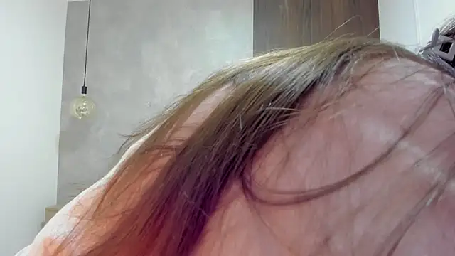 sophia_martinezz_'s cam snapshot