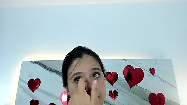 thamiina_'s cam snapshot