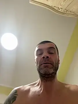 DOMINATOR_SIR-MASTER's cam snapshot