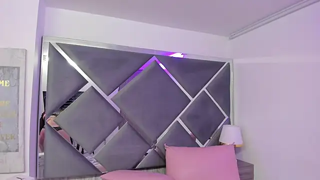 Charlotte_Myers's cam snapshot