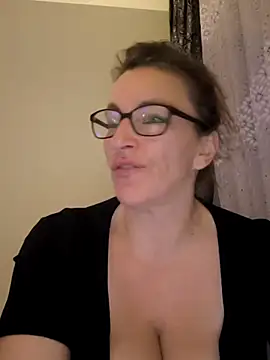 Fifi83Bell's cam snapshot