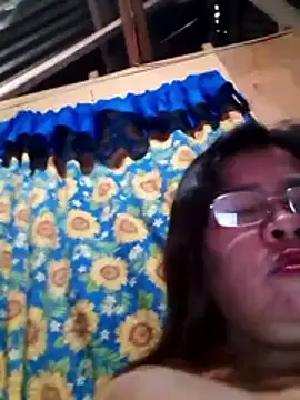 Huge_mama69's cam snapshot