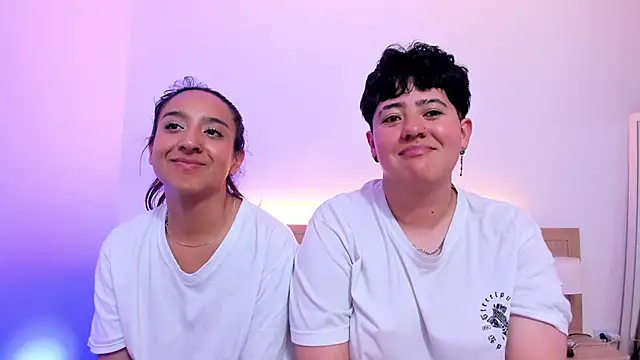 Gaia_n_Nix's cam snapshot