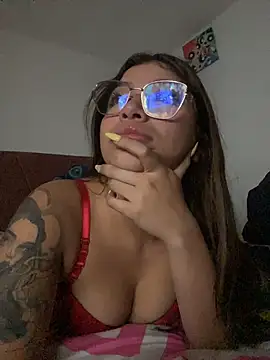 Maddy_Piink's cam snapshot