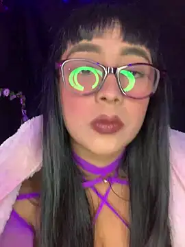 adara_muller_'s cam snapshot