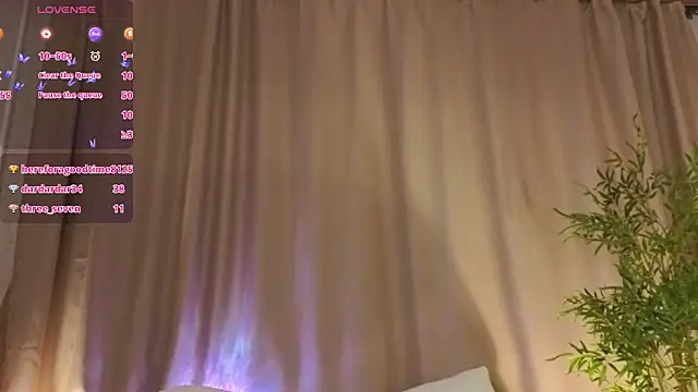 Rene_Shine live sex cam