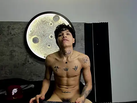 Dogan_Renzo0 live sex cam