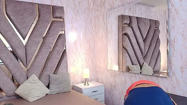 GISELLE_HOTLOVE's cam snapshot