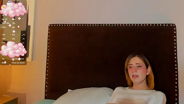 seraphine_star live sex cam