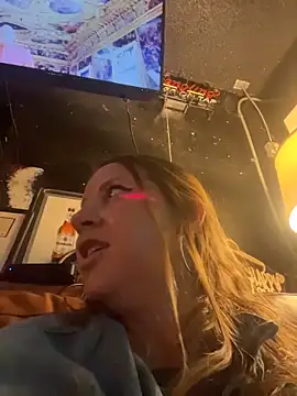 molly_witha_chance's cam snapshot