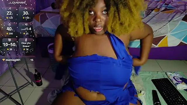 ebony_NeighborMoans's cam snapshot