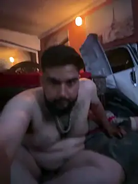 bigdickgio6923 live sex cam