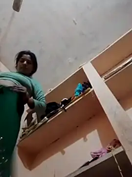 Seema_ji12's cam snapshot