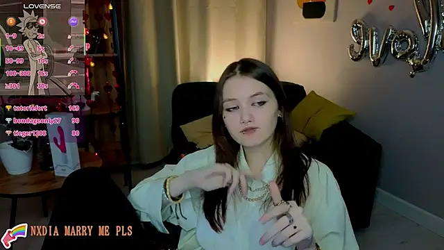 Dilara_xBaby's cam snapshot