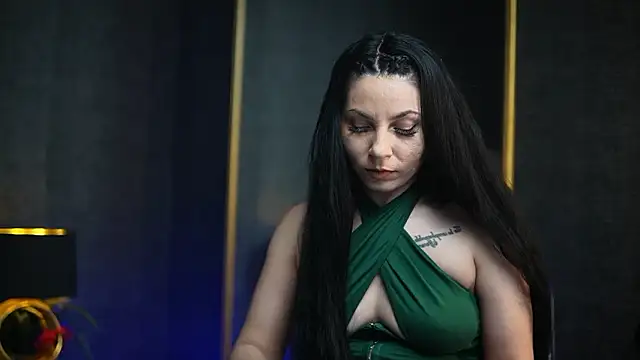 GiaEasyIce's cam snapshot