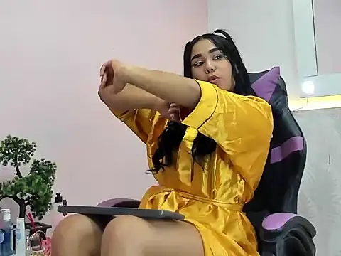 ArinaC18's cam snapshot