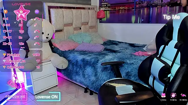 alma_blue's cam snapshot