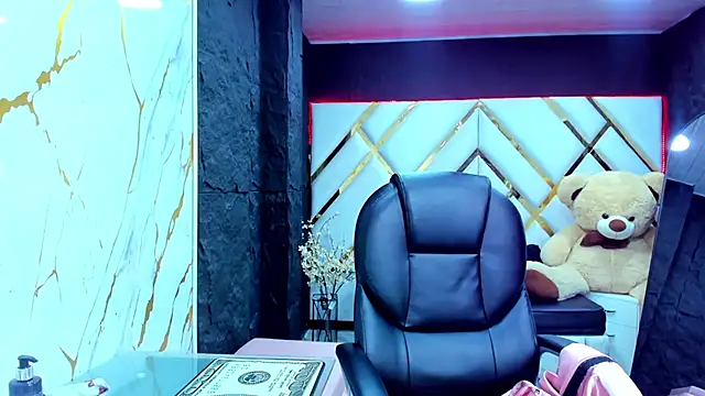 Paris_Petit's cam snapshot