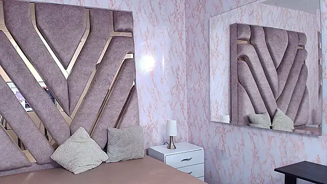 GISELLE_HOTLOVE's cam snapshot