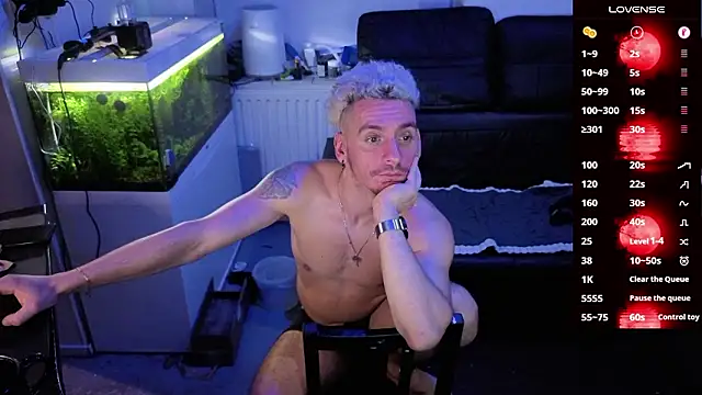 Rayzel_White's cam snapshot