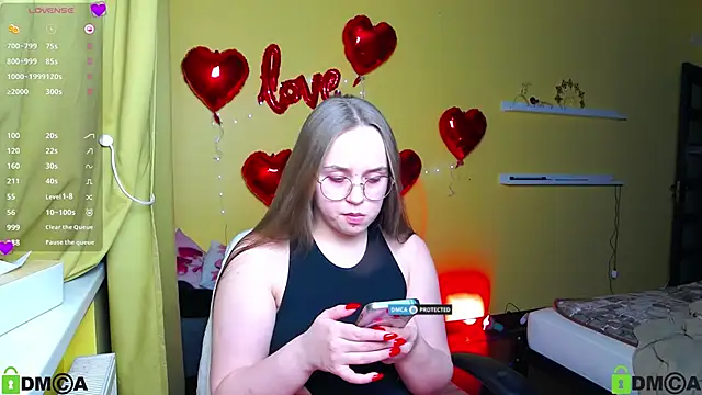 Lilysweet13's cam snapshot