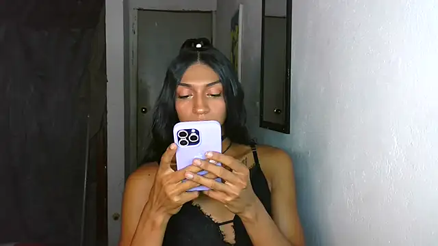 alexxa_Rooa live sex cam