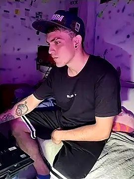 themaykiin18 live sex cam