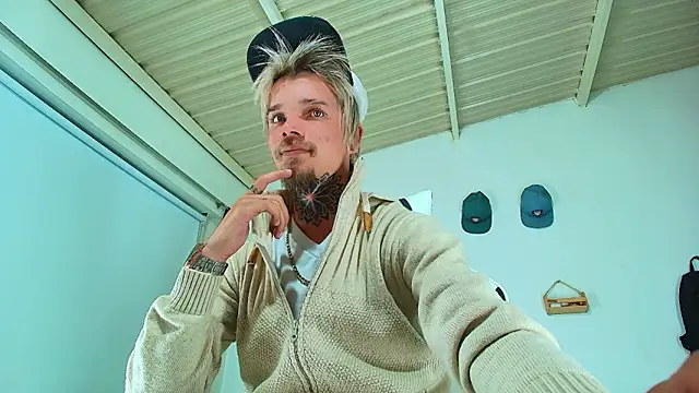 Gold_Loyal77's cam snapshot