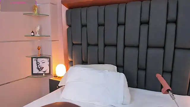 LisaMendez's cam snapshot